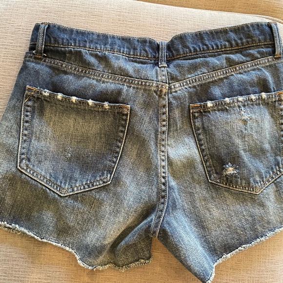 GAP 1969 Distressed Denim Jean Shorts Size 28R EUC - Picture 2 of 14
